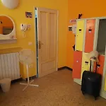 Hostel Train Station Πίζα