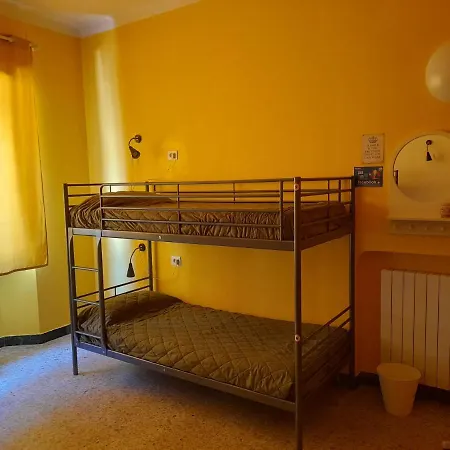 Hostel Train Station