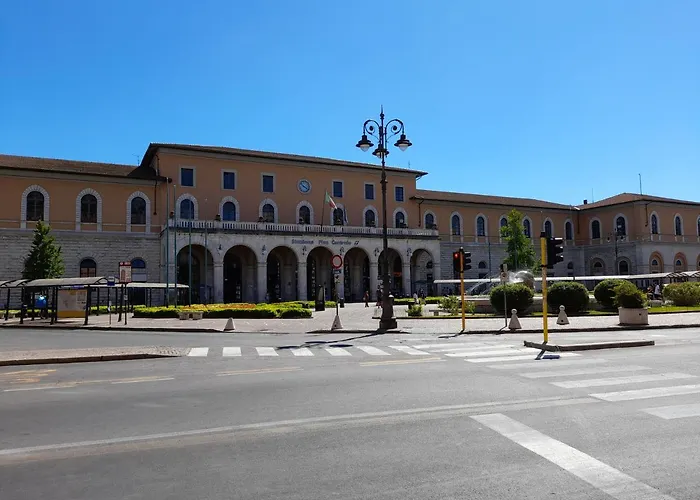 Hostel Train Station