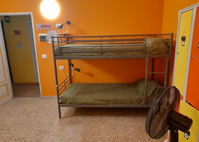 Train Station Hostel Pisa