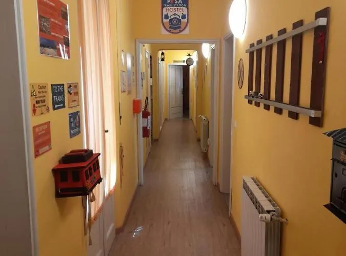 Hostel Train Station Pisa