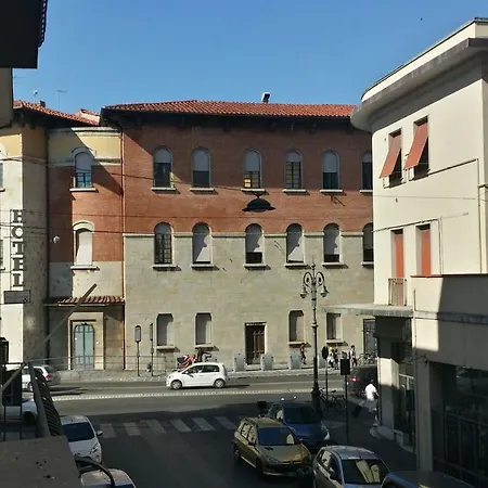 Vandrerhjem Train Station Pisa