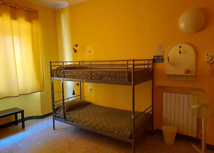 Hostel Train Station